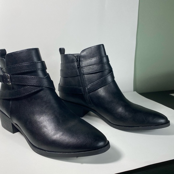 Sun and Stone NWT women’s size 9 black boots - Picture 5 of 9